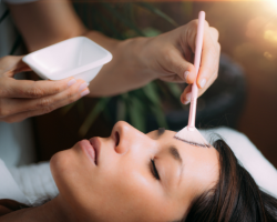 Brightening & Glow-Enhancing Peels